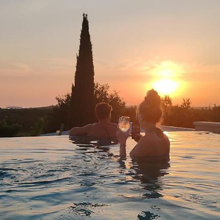 Collis Winery - Family & Friends - Mobilhome Ρόβινι Εξωτερικό φωτογραφία